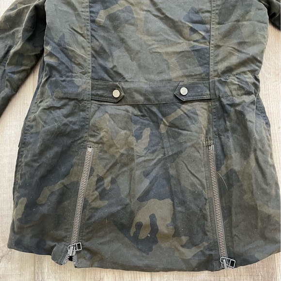 Veronica Beard USA WMN Size 2 Army Green Glade Jacket Camo Funnel Neck EUC - Picture 7 of 16